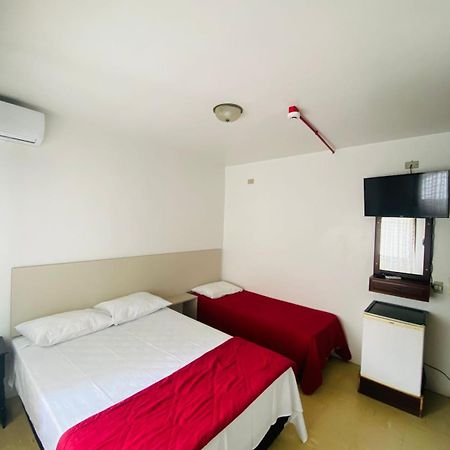 Vitoria Torres Hotel Buitenkant foto